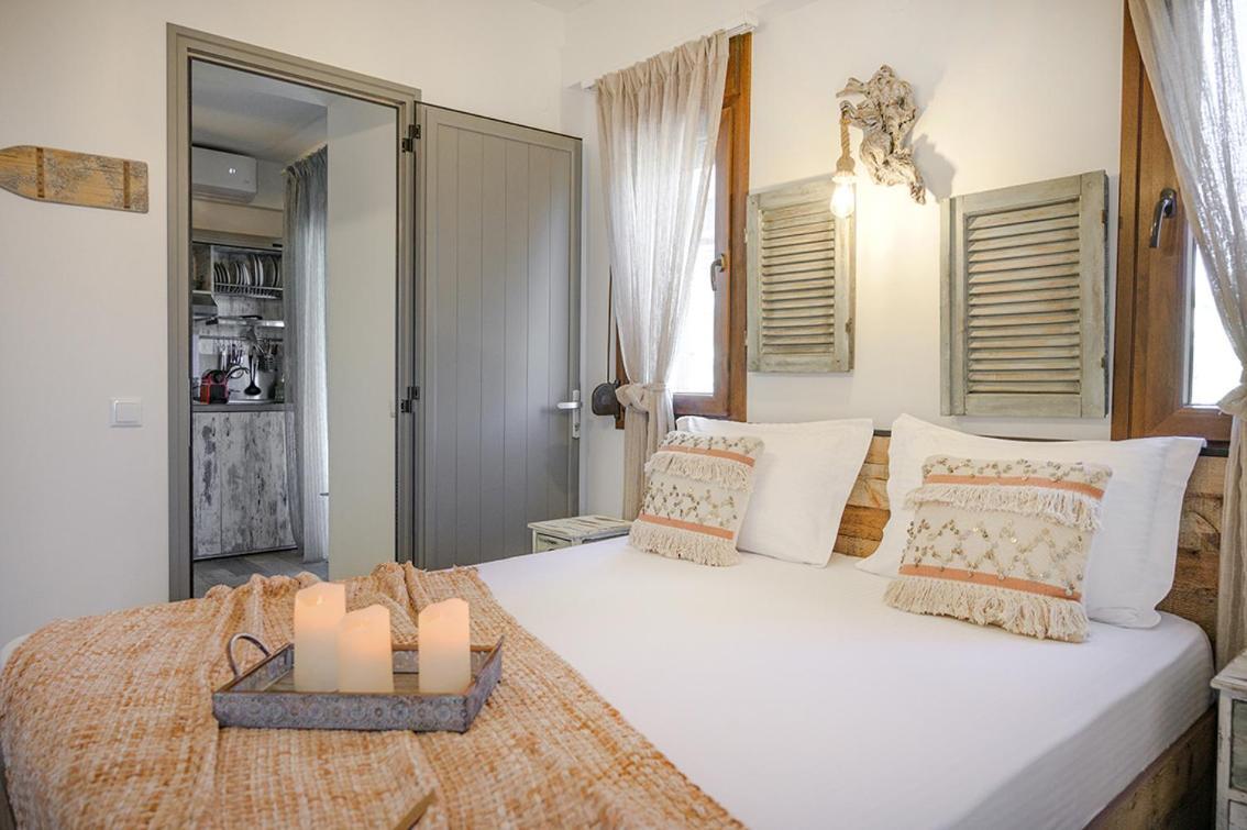 Meltemi Luxury Apartments Nea Roda Buitenkant foto