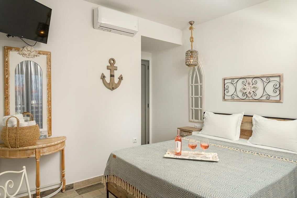 Meltemi Luxury Apartments Nea Roda Buitenkant foto