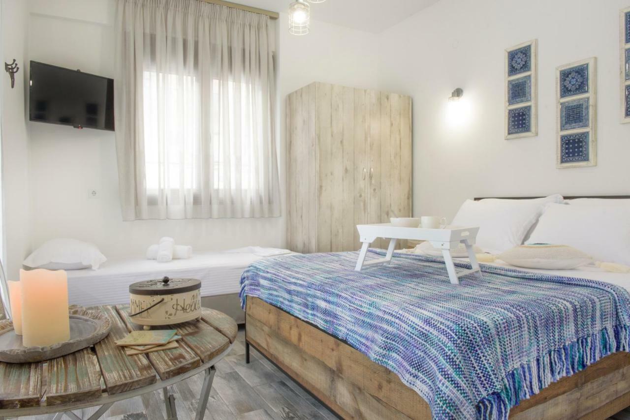 Meltemi Luxury Apartments Nea Roda Buitenkant foto