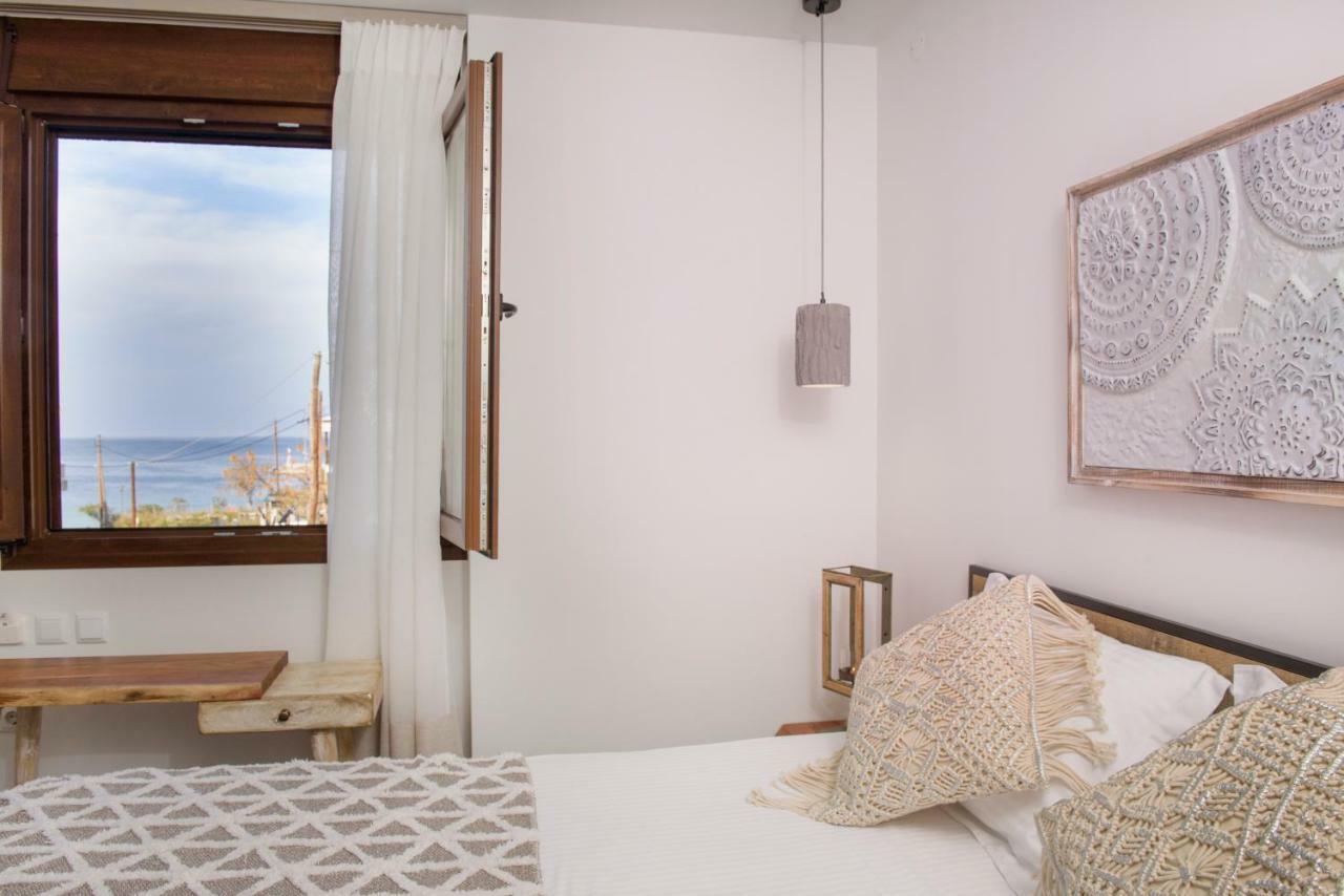 Meltemi Luxury Apartments Nea Roda Buitenkant foto