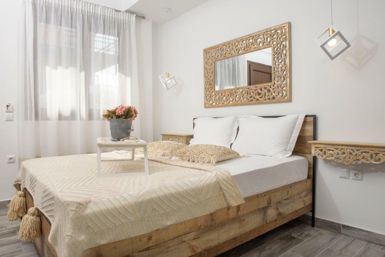 Meltemi Luxury Apartments Nea Roda Buitenkant foto